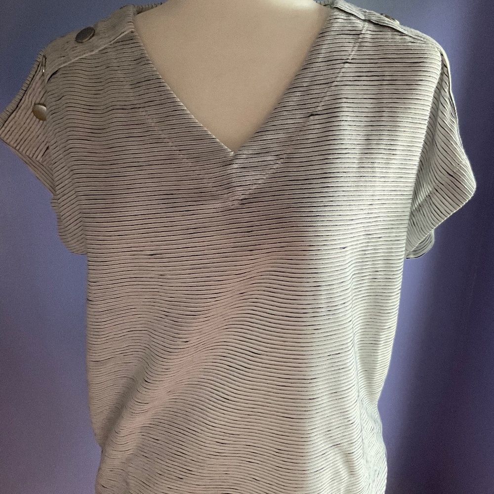 Jones New York Knit Top w/Blue Stripe and Silver Button Detail size S NWT